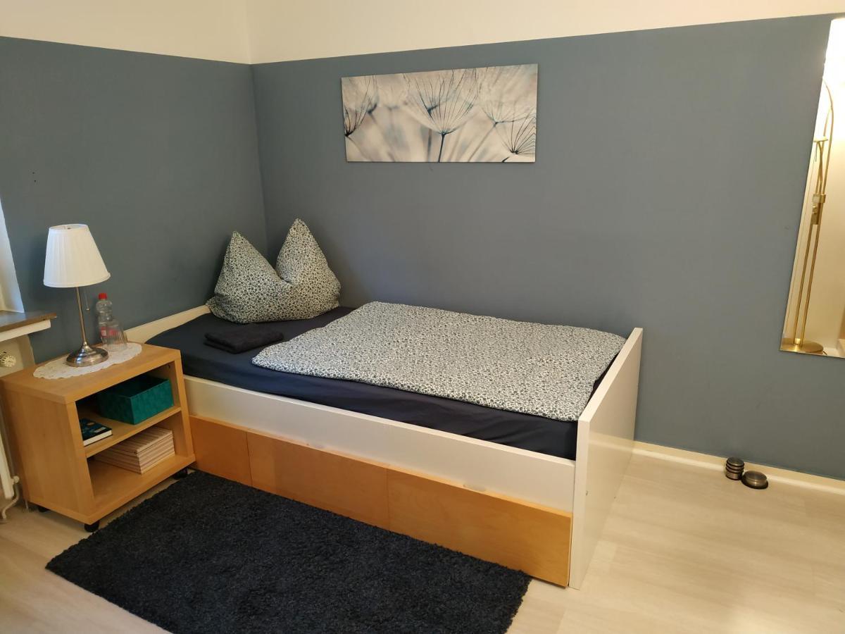 Bed & Breakfast Bonn 24 Mai Bis14 Juni Mit Hund In Der Wohnung Bagian luar foto