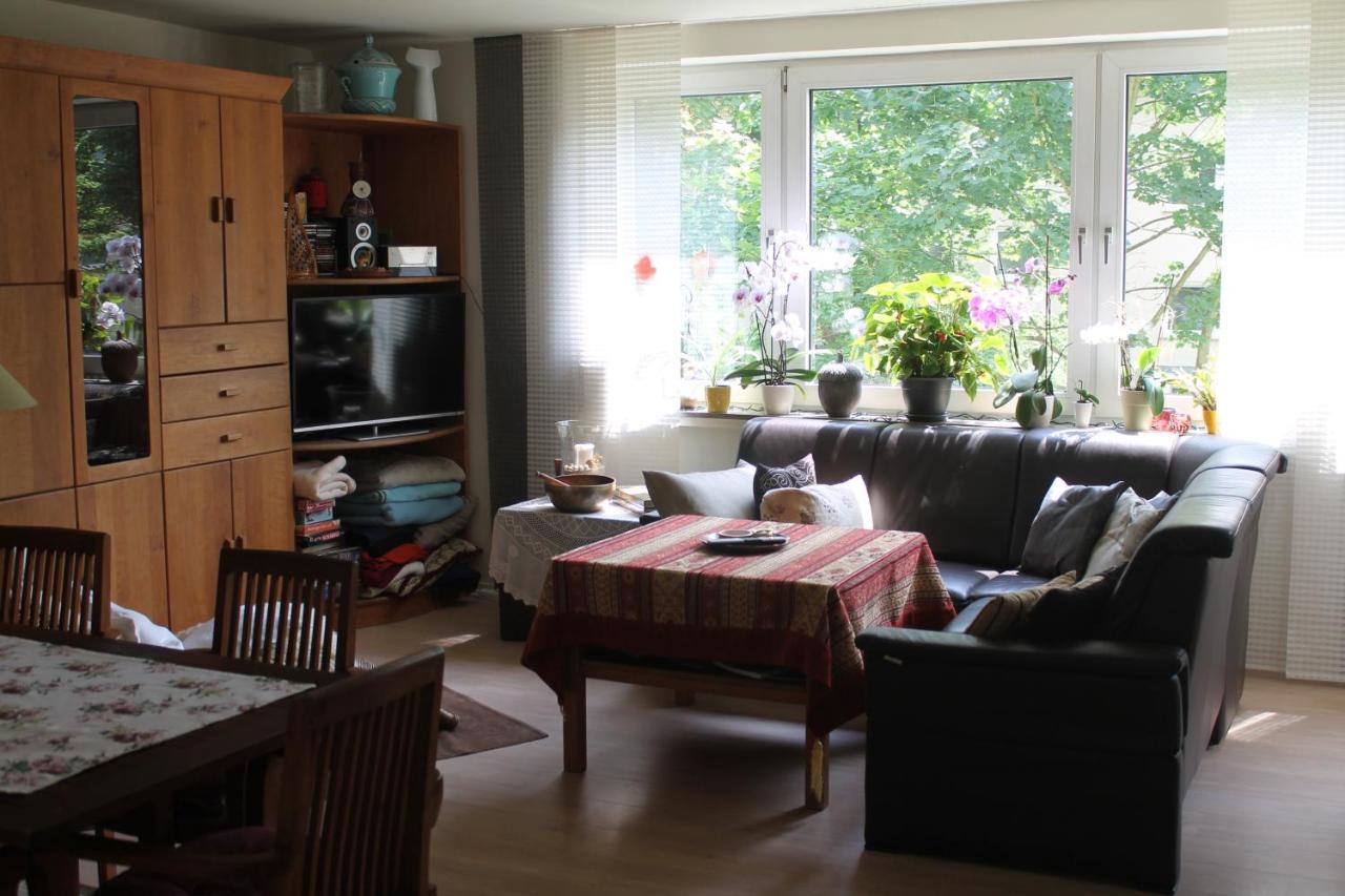 Bed & Breakfast Bonn 24 Mai Bis14 Juni Mit Hund In Der Wohnung Bagian luar foto