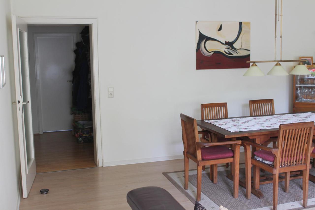Bed & Breakfast Bonn 24 Mai Bis14 Juni Mit Hund In Der Wohnung Bagian luar foto
